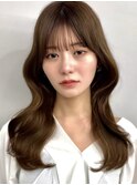 薄め前髪ベージュレイヤーカットハッシュカットサイドバング
