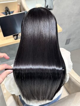 シンカ(shinka) 【20代】/髪質改善/縮毛矯正/表参道/ブリーチ縮毛矯正