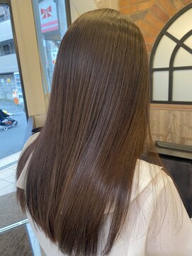 キュート Cute 髪質改善　髪にドラマを。