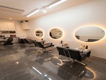 エッセンシア 表参道店(ESSENCIA)の雰囲気（セミマンツーマン!オーダーメイド髪質改善[髪質改善/縮毛矯正]）