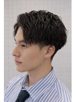 ゼロスバーバー(0's BARBER SHOP) ツイストスパイラルパーマ/メンズパーマ/アップバング/波巻き