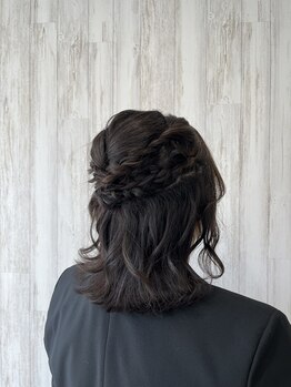 ソポレ(sopolle)の写真/簡単アレンジから結婚式やイベントのヘアアレンジも◎幅広くご提案♪