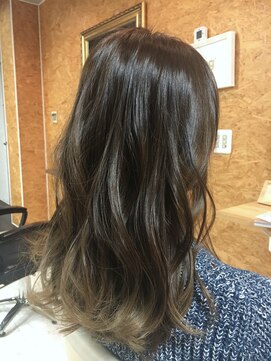 ハグ(Hug) グレージュグラデーション