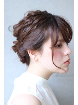 アンドヘアー 西葛西(&-HAIR) 【西葛西&-hair 】目をひく柔らかいアップスタイル