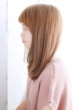 ナル 白山神社参道通り店(nalu) ショートバングの内巻きワンカールスタイル