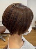 くびれショート×うる艶ブラウン