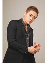 コア 新宿(CORE)&nbsp;メンズ/ダブルカラー/ブリーチ/刈り上げショート/新宿駅