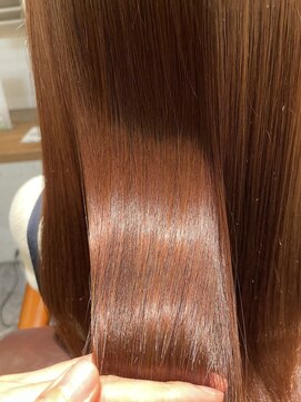 ムーン(moon) #グレーベージュ#レイヤーロング#アッシュカラー#前髪パーマ