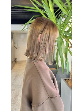 ロナ 岡崎竜美丘店(RONA) ヘイリーボブ/縛れる/切りっぱなし/透明感