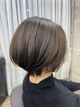 ルクスバイアフィナー(Luxo by Afinar) 丸みショートボブ