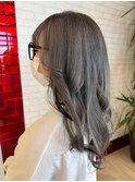 20代30代大人可愛い艶感アッシュグレージュケアブリーチ