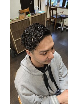 オムヘアーバイグルーマーズ(HOMME HAIR by GROOMER/S) サイドパート×ハードパーマ×メッシュ　HOMMEHAIR２ｎｄ江ヶ崎