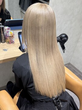 ルシティ(Le City) garage 【髪質改善/ブリーチ/ダブルカラー/グレージュ】