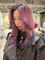 ローエ バイ デコ(Rohe by DECO)&nbsp;【廣川】ブラック×ピンクデザイン/レイヤーカット/エンドカラー