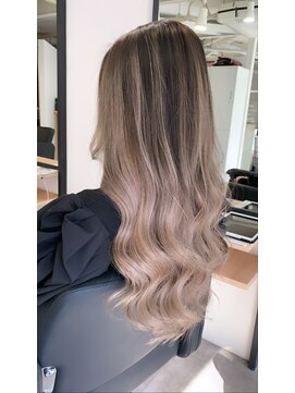 ラフ 難波店(LAFF) #黒髪#ボブルフ#ネビージュ#小顔#ワンレン