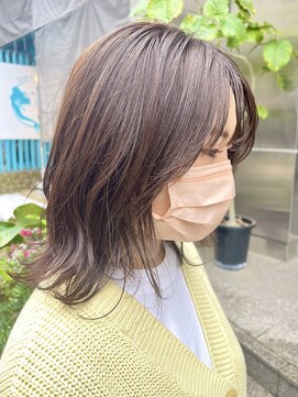 ヘアーメイクオズ(hair make O/S) ヘアーメイクオズ＆金あゆみ　レイヤー外ハネミディ