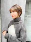 ココアベージュハイライトコンパクトショートボブ