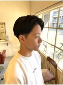 サイドパートモテ髪ニュアンスパーマ短髪ネープレス流行