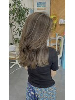 ピニャ(PiiNYA)&nbsp;ハイライト×アッシュグレー