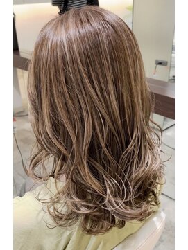 プレフェレプレフェ(prefere prefe) 3Dセミロングヘア