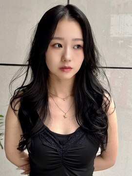 ディオ アンド ルーチェ(Dio&Luce) 黒髪ロングレイヤー × ゆるやかウェーブ