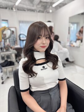 ハピネス 梅田茶屋町店(HAPPINESS) オリーブグレー 韓国風巻き ぱっつん前髪 グレージュ 大阪 梅田