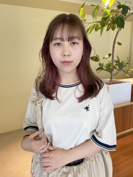 ロジェ(loje) 20代30代40代　くすみピンクのインナーカラー/デザインカラー