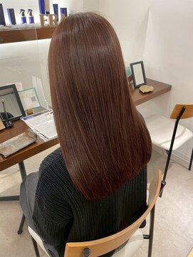 サクラ ビューティー ガーデン(SAKURA Beauty garden) 髪質改善OVERicsカラー/モカブラウン/うるツヤロング