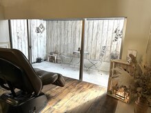 アンジュ(ange)の雰囲気（テラスがかわいいシャンプーブース）