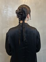 ウム(umu.)&nbsp;ヘアセット/お呼ばれヘア/カチモリ/タイトセット
