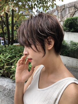 レア 渋谷(Le'a) 【Le'a 小暮】大人short×耳掛け