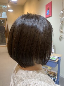 リト(Lit) 【大人可愛い】ナチュラル　ショートボブ　ボブスタイル