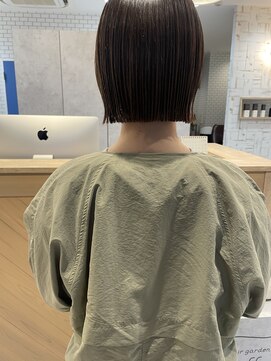 ヘアガーデン オフ(hair garden off) パツッと切りっぱなし