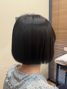 アルター(aL ter) 前下がりボブ