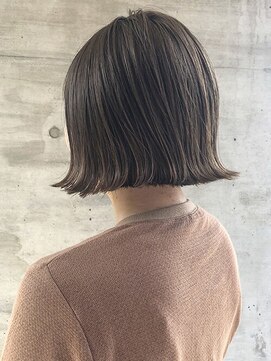 オナー(honor) 20代30代40代ブラウンベージュ外ハネボブ切りっぱなし