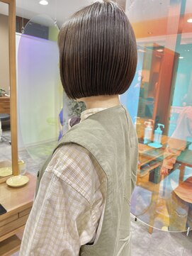 インビテーション 名古屋(invitation) ◎ミニボブ/透明感ベージュ