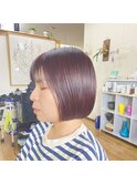 ピンク系カラーが可愛い！大人ショートボブ
