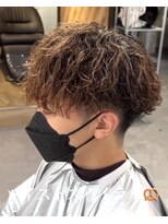 ビカム 名駅(become)&nbsp;【メンズ縦落ちツイストスパイラルパーマ】刈り上げツイスト