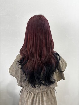 ラビス クローバー(Lovis clover) ショートボブ　ニュアンスカラー　センターパート