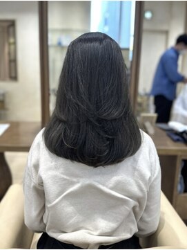 ザック ヴィ(ZACC  vie) レイヤーカット/ヘーゼルグレージュ