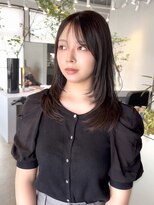 ジゼラ(GISELA)&nbsp;レイヤーカット グレージュ おくれ毛 ハッシュカット