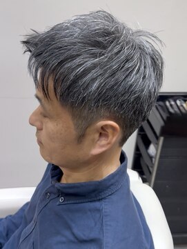 ソレリア(Soleria) 白髪ぼかし/ツーブロック/イケオジヘア/50代男性髪型