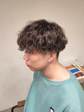 ニアウ 伊勢崎連取店(Niau) 刈り上げマッシュ波巻きスパイラルパーマ