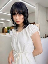 テトヘアー(teto hair) レイヤーカット ウルフパーマ 透け感カラー オリーブカラー
