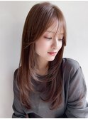 外ハネボブモテ髪愛されミディアムレイヤーカット斜めバング