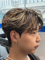 オーシャントーキョー 神戸(OCEAN TOKYO KOBE) ハイライト刈り上げなしニュアンスセンターパート