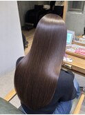 酸性ストレートで叶える圧倒的ツヤ髪【りあの】