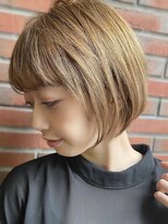 アリエッタ ギンザツー(ARIETTA GINZA2) 20代に大人気◆ハイトーンカラー×ぱつっとショート/ミニボブ/冬