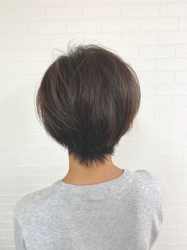 ピッコリーノバイプロデュース 小田急相模原店(Piccolino by Produce) くびれショート♪ ［小田急相模原/小田急相模原駅/白髪ぼかし］