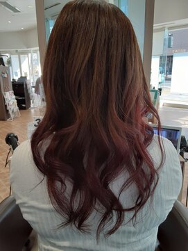 クララ ヒタチナカ(CLALA Hitachinaka) 20代30代40代◎グラデーションカラー×ベリーピンク